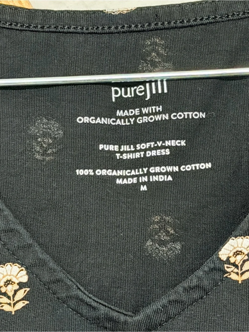 J.jill Pure Jill Soft V Neck T-Shirt Floral 100% Organic Cotton Size Medium